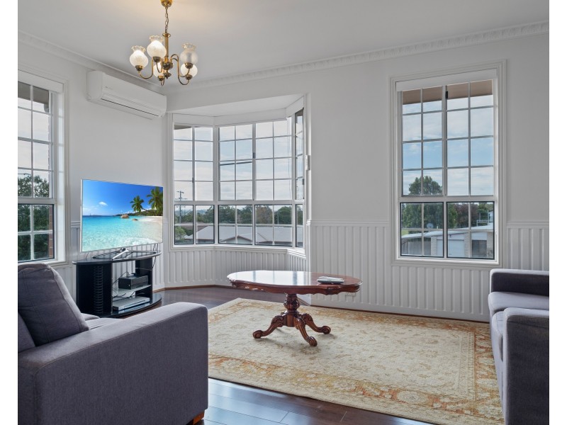Unit 1/32 Jull Drive, Centenary Heights QLD 4350