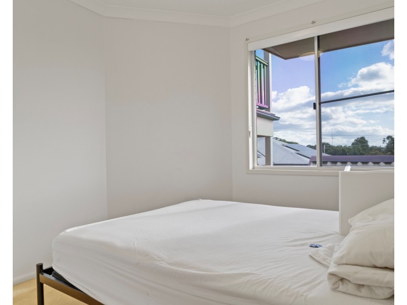 Unit 1/32 Jull Drive, Centenary Heights QLD 4350