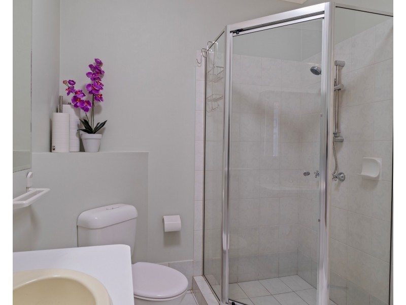 Unit 1/32 Jull Drive, Centenary Heights QLD 4350