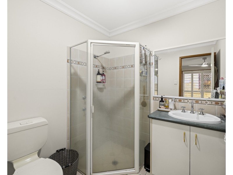 Unit 1/17a Horrocks Crescent, Kearneys Spring QLD 4350