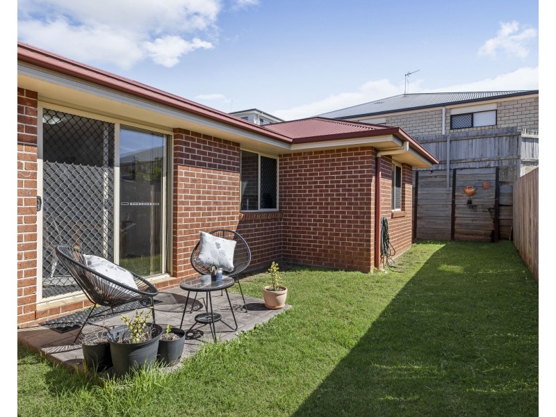 Unit 1/17a Horrocks Crescent, Kearneys Spring QLD 4350