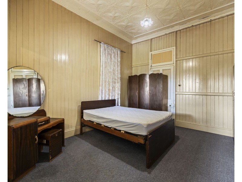 135 Bridge Street, North Toowoomba QLD 4350
