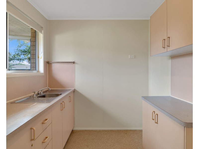 10 Charter Crescent, Rockville QLD 4350