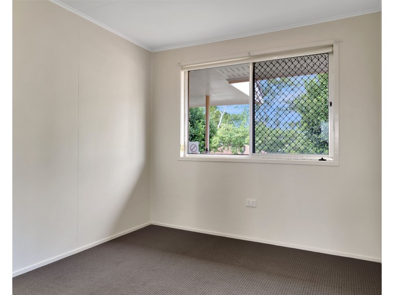 10 Charter Crescent, Rockville QLD 4350