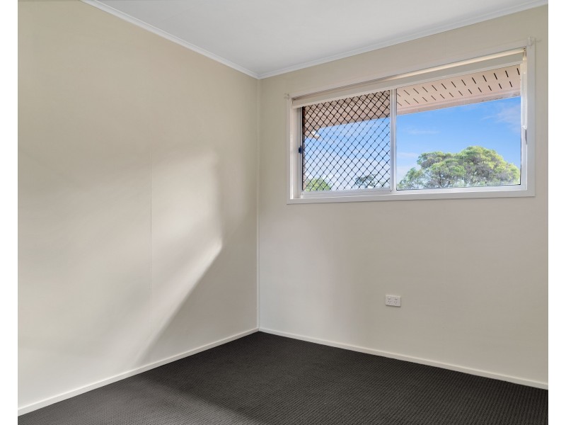 10 Charter Crescent, Rockville QLD 4350