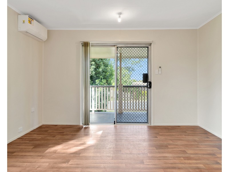 10 Charter Crescent, Rockville QLD 4350