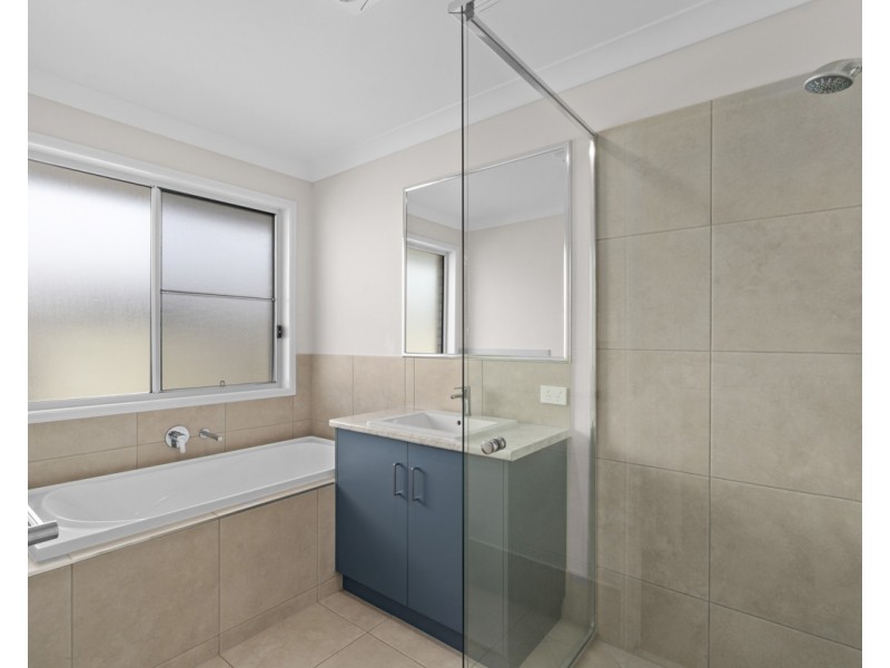 112 Magpie Drive, Cambooya QLD 4358