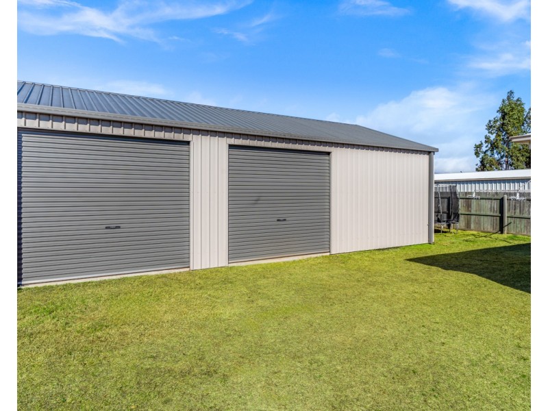 112 Magpie Drive, Cambooya QLD 4358