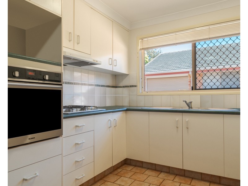 Unit 5/299 James Street, Newtown QLD 4350