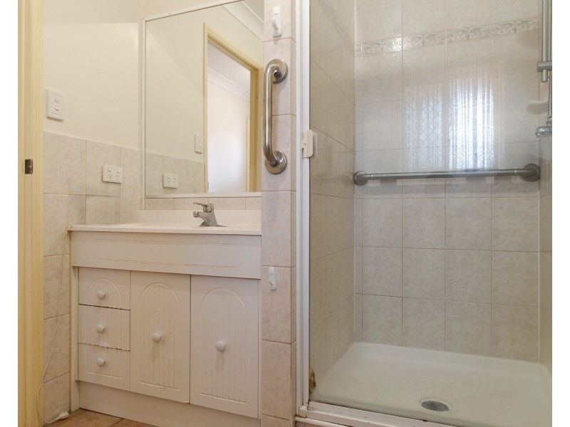 Unit 5/299 James Street, Newtown QLD 4350