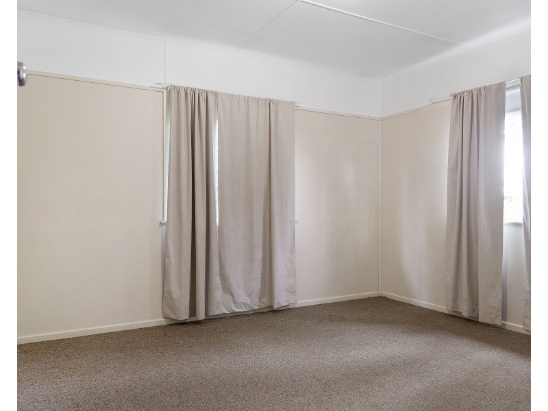 30 Buckland Street, Harristown QLD 4350