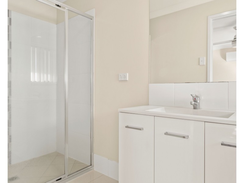 2 Carnamah Street, Cambooya QLD 4358
