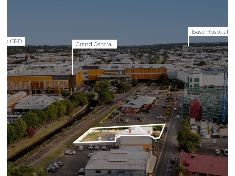 8 Station Street, Toowoomba City QLD 4350