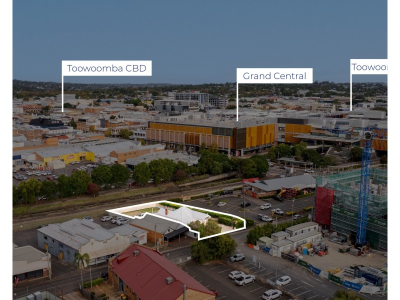 8 Station Street, Toowoomba City QLD 4350