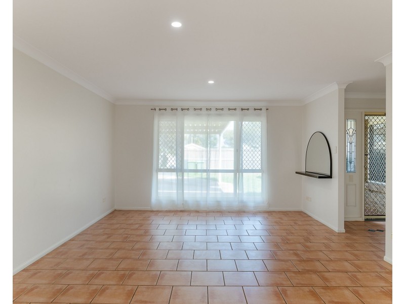 93 Hursley Road, Glenvale QLD 4350