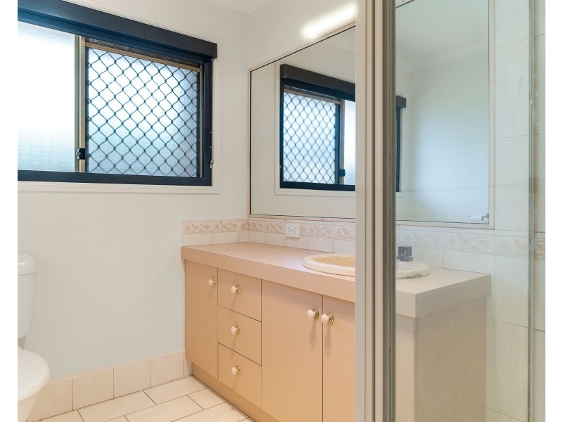 93 Hursley Road, Glenvale QLD 4350