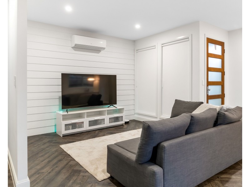 Unit 2/47A South Street, Rangeville QLD 4350