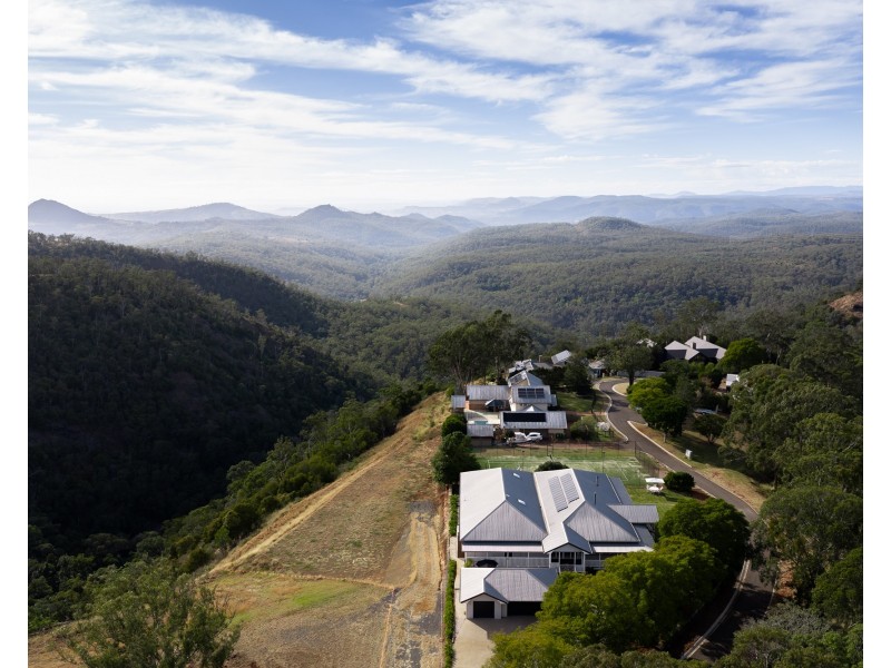 2B Mcstay Street, Middle Ridge QLD 4350