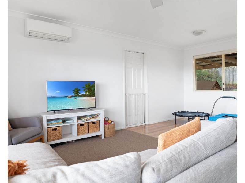 18 Weir Court, Harristown QLD 4350