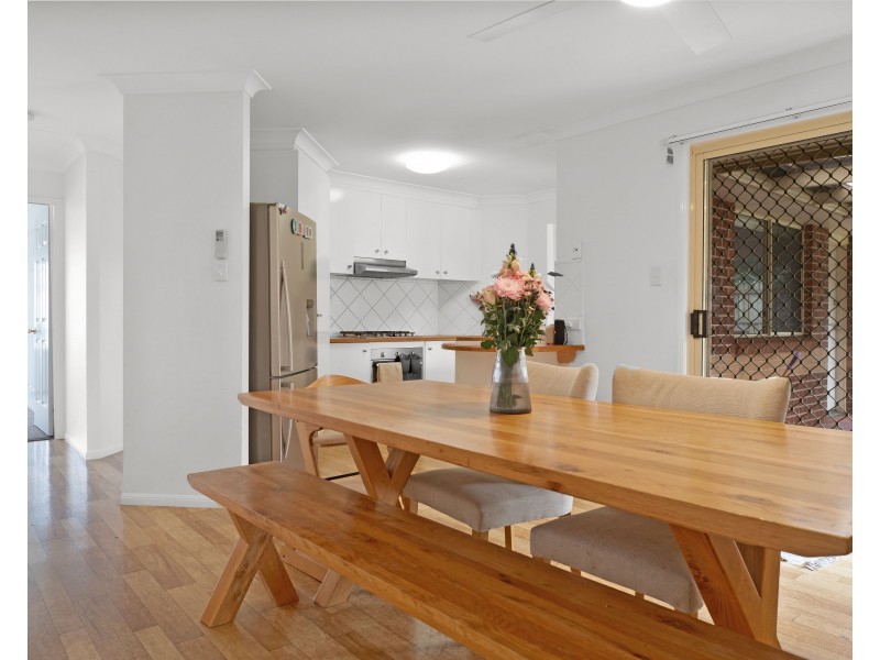 18 Weir Court, Harristown QLD 4350