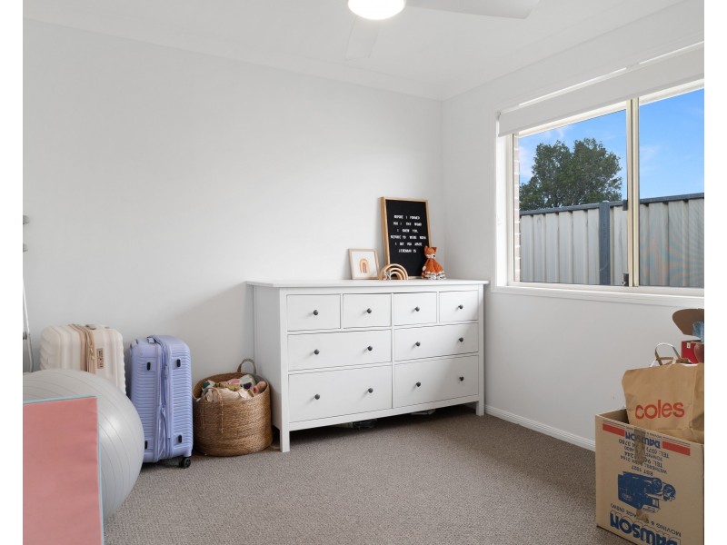18 Weir Court, Harristown QLD 4350