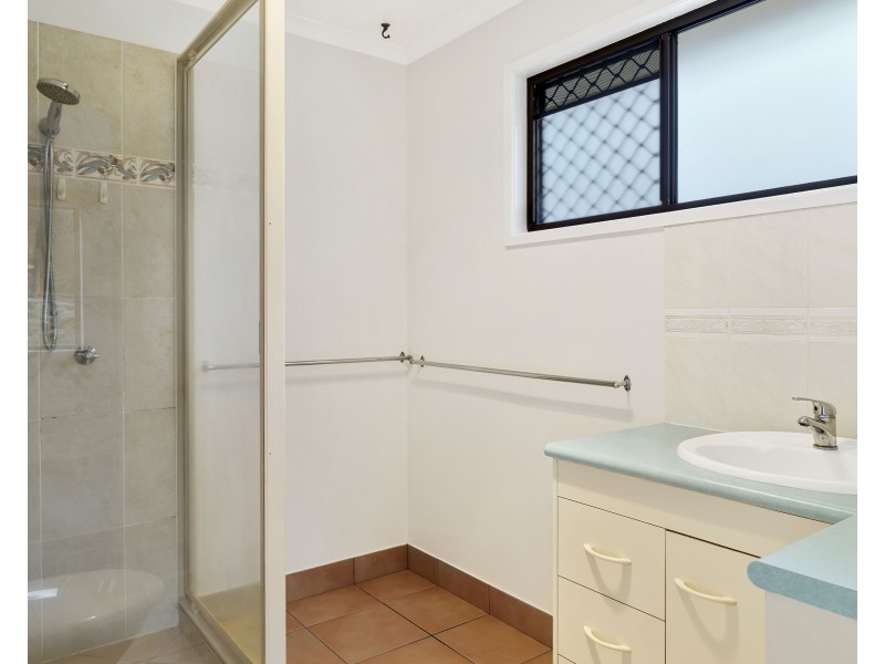 4 Rebecca Court, Kearneys Spring QLD 4350