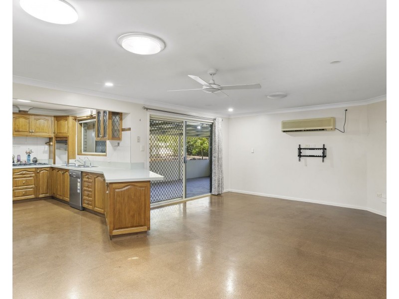 2 Gouldson Drive, Kearneys Spring QLD 4350