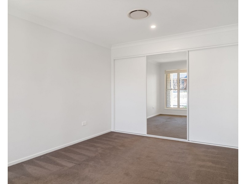 8 Ashgrove Terrace, Harlaxton QLD 4350