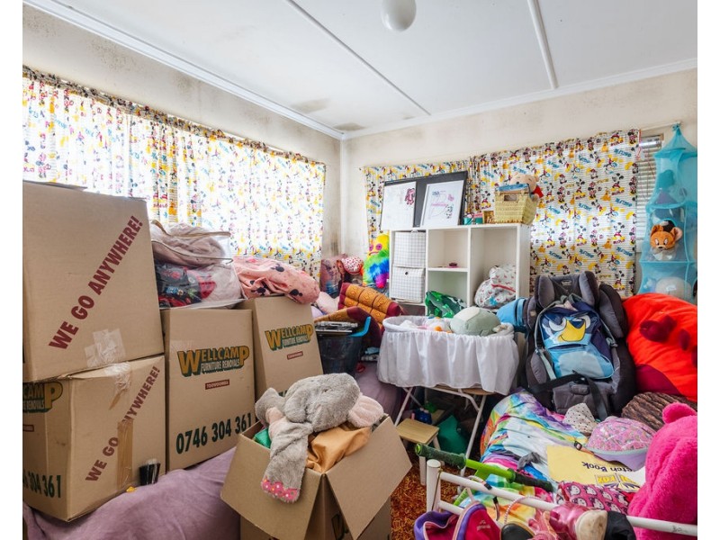 373 Hume Street, Kearneys Spring QLD 4350
