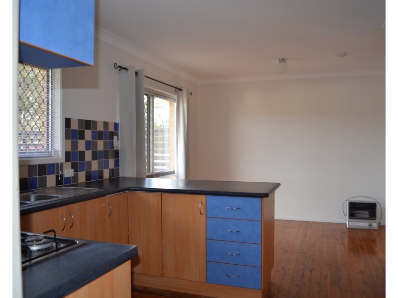24 Debra Street, Centenary Heights QLD 4350