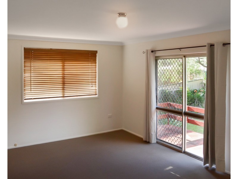 24 Debra Street, Centenary Heights QLD 4350