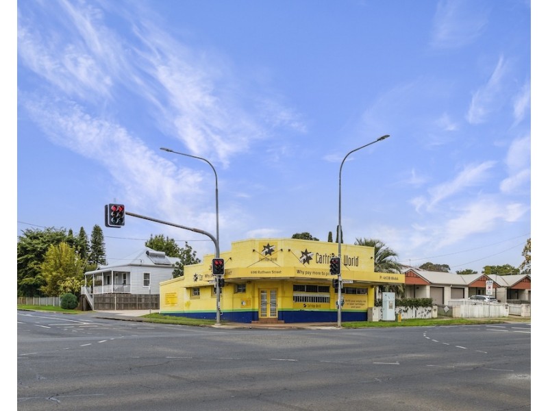 696 Ruthven Street, South Toowoomba QLD 4350