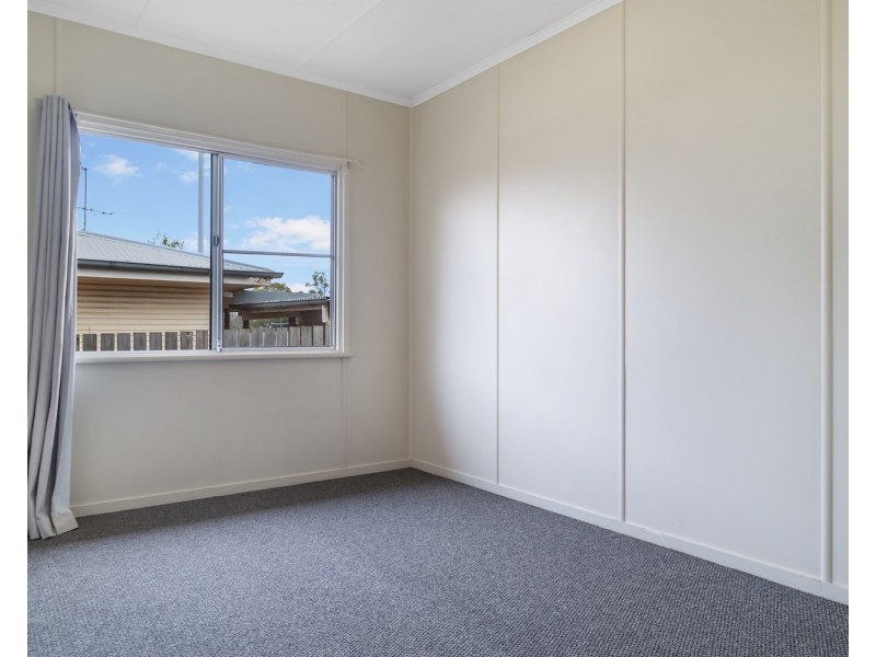 11 McCafferty Street, Wilsonton QLD 4350