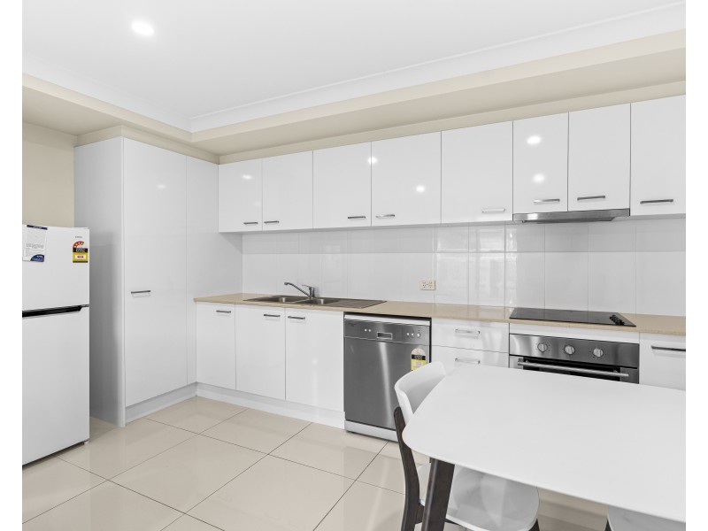 16 Magpie Drive, Cambooya QLD 4358