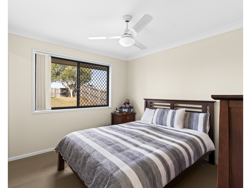 16 Magpie Drive, Cambooya QLD 4358