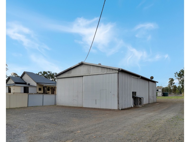 36 Queen Street, Oakey QLD 4401