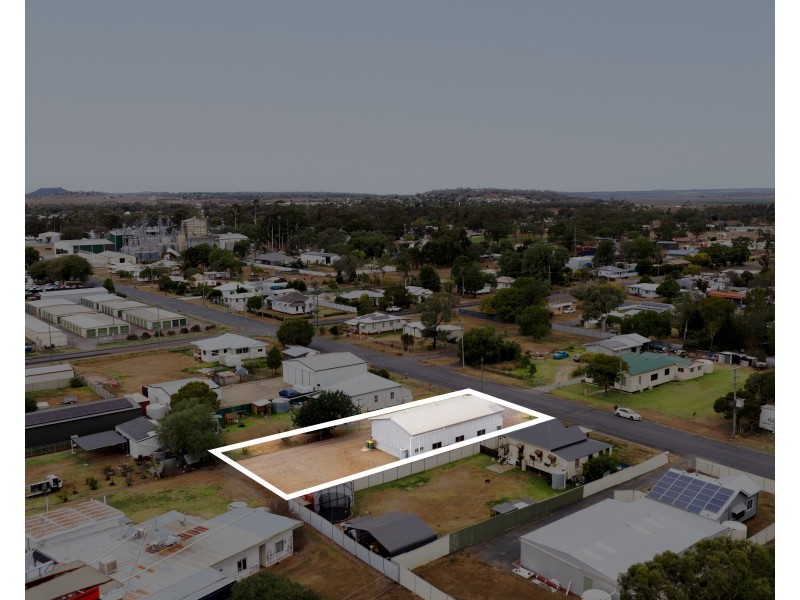 36 Queen Street, Oakey QLD 4401