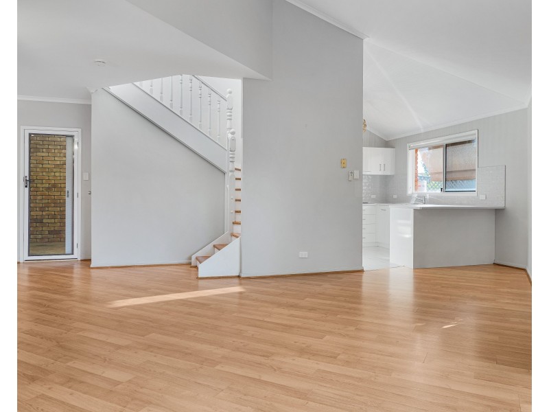 Unit 5/31 Gladstone Street, Newtown QLD 4350