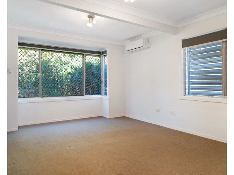 328 Alderley Street, Kearneys Spring QLD 4350