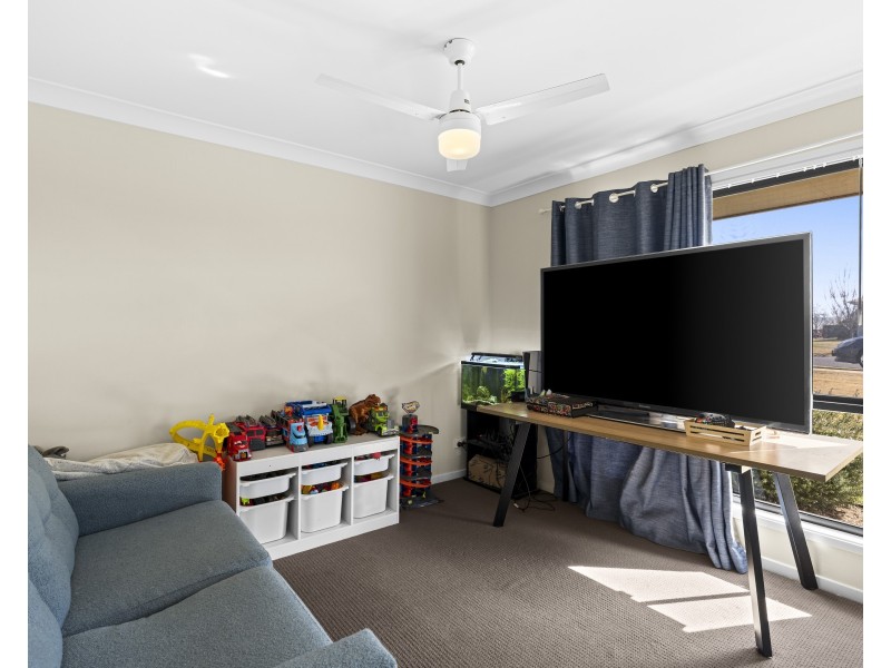 22 Tarcoola Street, Wyreema QLD 4352