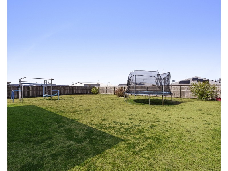 22 Tarcoola Street, Wyreema QLD 4352
