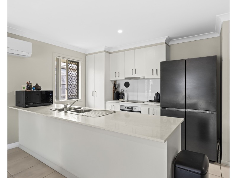 11 Sophia Crescent, Cotswold Hills QLD 4350