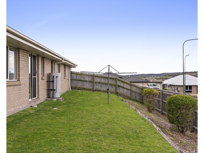 11 Sophia Crescent, Cotswold Hills QLD 4350