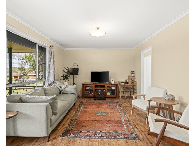 19 Magnolia Street, Centenary Heights QLD 4350