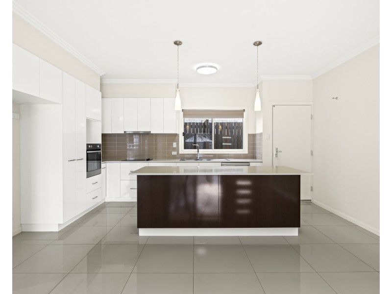 Unit 2/233 Geddes Street, South Toowoomba QLD 4350