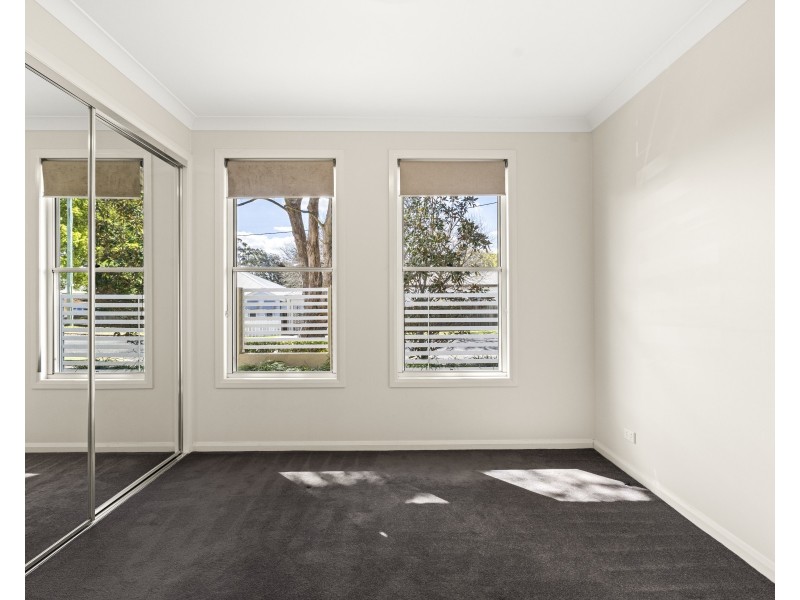 Unit 2/233 Geddes Street, South Toowoomba QLD 4350