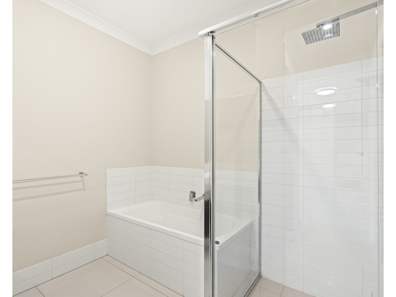 Unit 2/233 Geddes Street, South Toowoomba QLD 4350