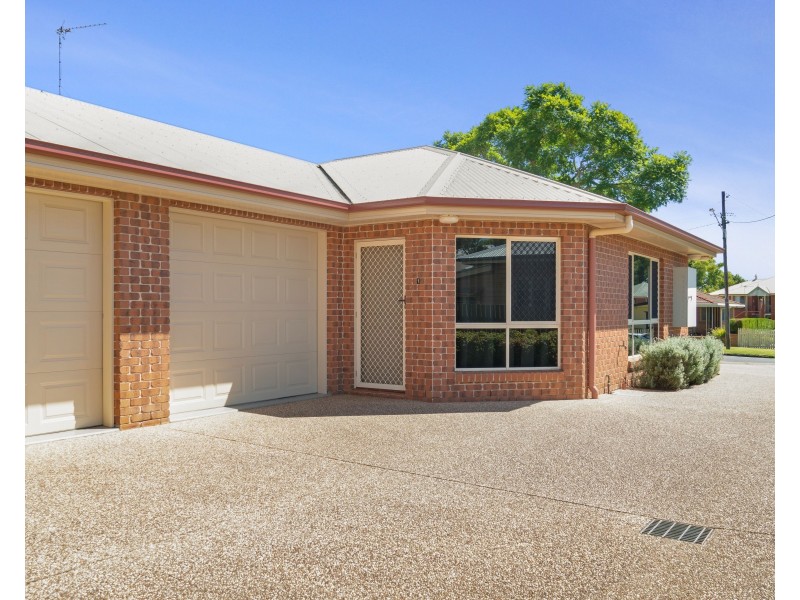 Unit 1/6 Victory Street, Newtown QLD 4350