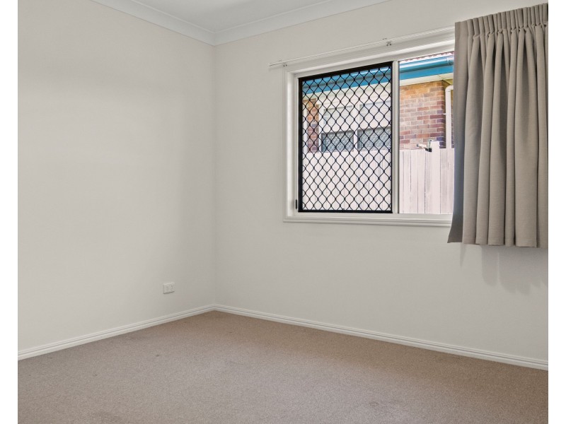 Unit 1/6 Victory Street, Newtown QLD 4350