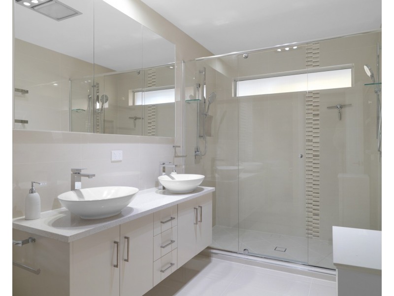 20 Inadale Court, Middle Ridge QLD 4350
